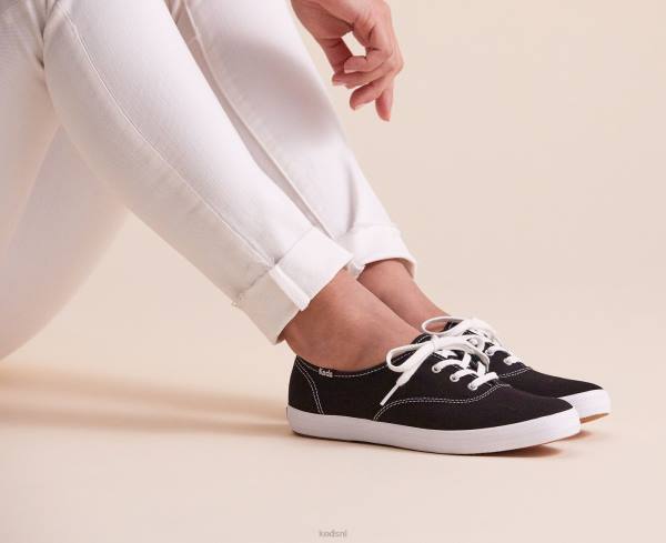 schoenen Keds kampioen prestatie. sneaker van biologisch katoen zwart vrouwen 86BZ109